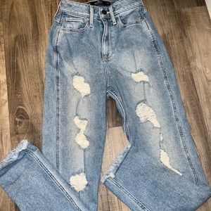 Hollister Mom Jean